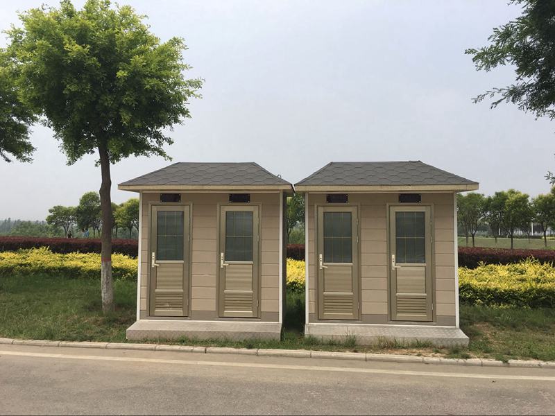 小型移動廁所